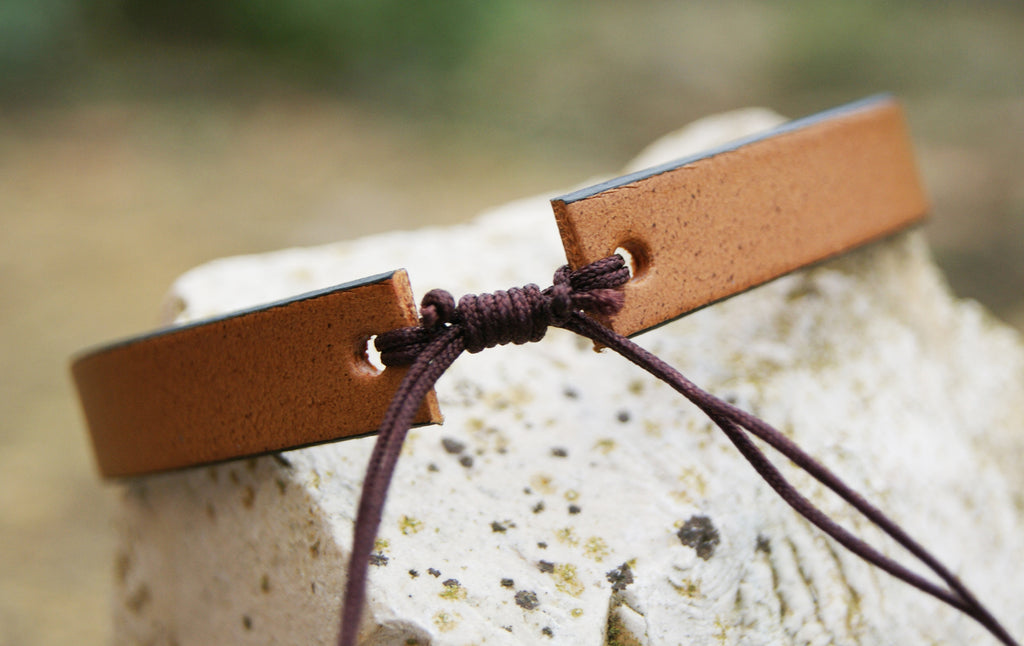 adjustable leather bracelet 